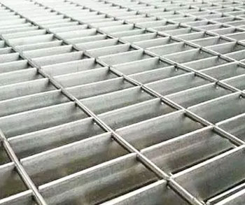 地铁4号线一期工程铺轨施工全面展开